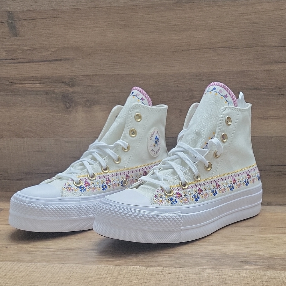 Converse White High-Top Sneakers with Classic Design